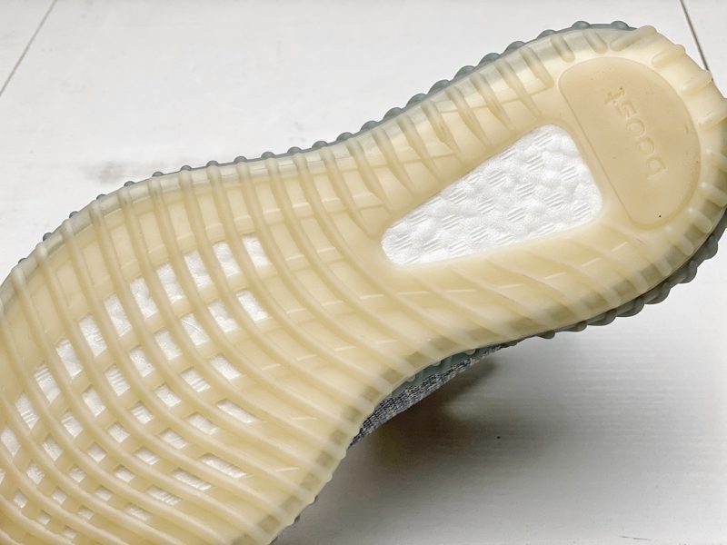 Yeezy 350 V2 Israfil 13 800x600 1
