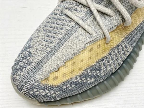 Yeezy 350 V2 Israfil 14 800x600 1