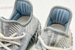 Yeezy 350 V2 Israfil 15 800x600 1