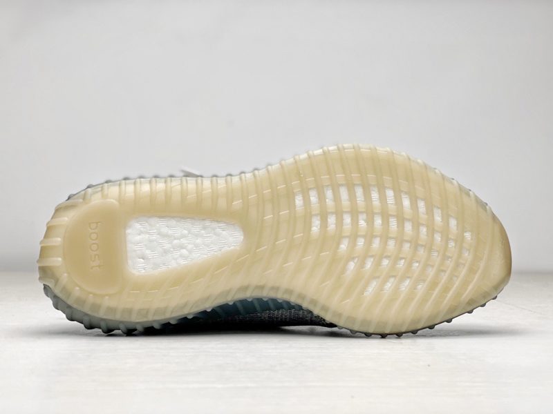 Yeezy 350 V2 Israfil 2 800x600 1