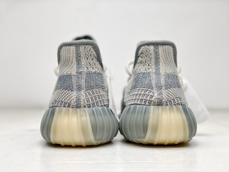 Yeezy 350 V2 Israfil 3 800x600 1