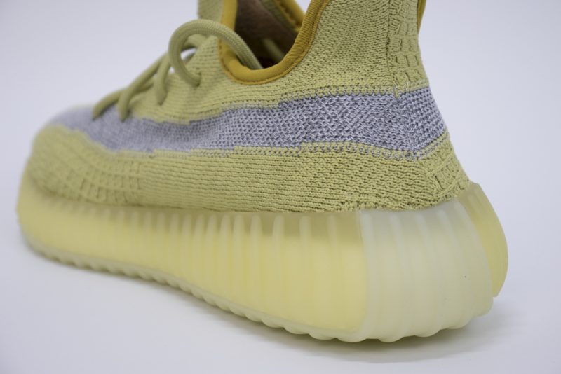 Yeezy 350 V2 Marsh 1 800x534 1