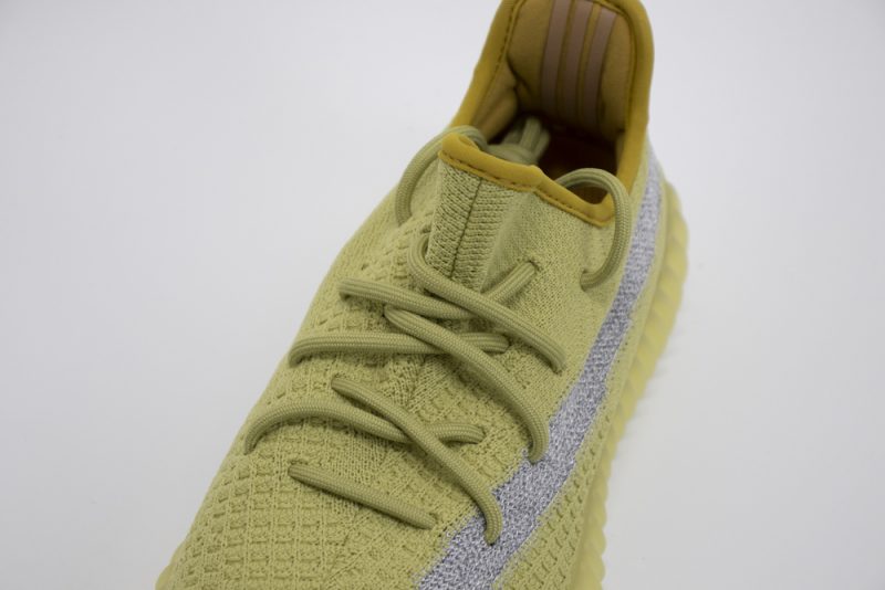 Yeezy 350 V2 Marsh 8 800x534 1