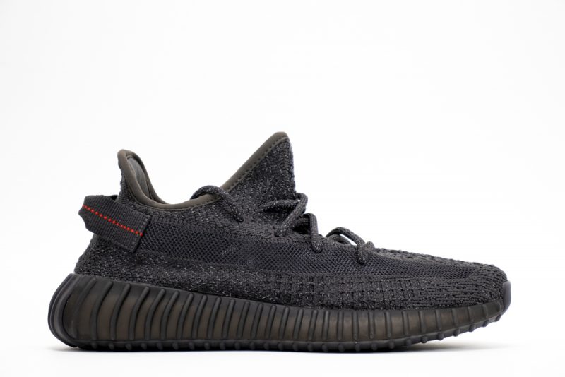 Yeezy 350 V2 Static All Black Reflective 4 800x534 1