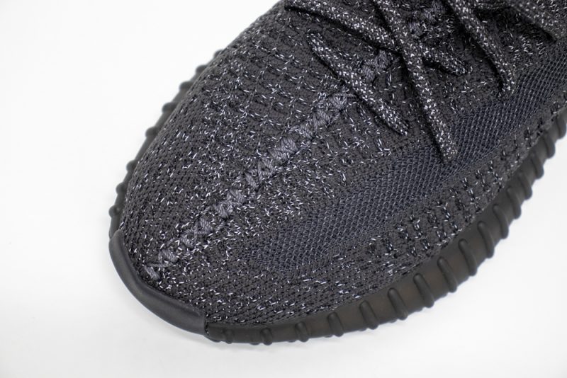 Yeezy 350 V2 Static All Black Reflective 8 800x534 1