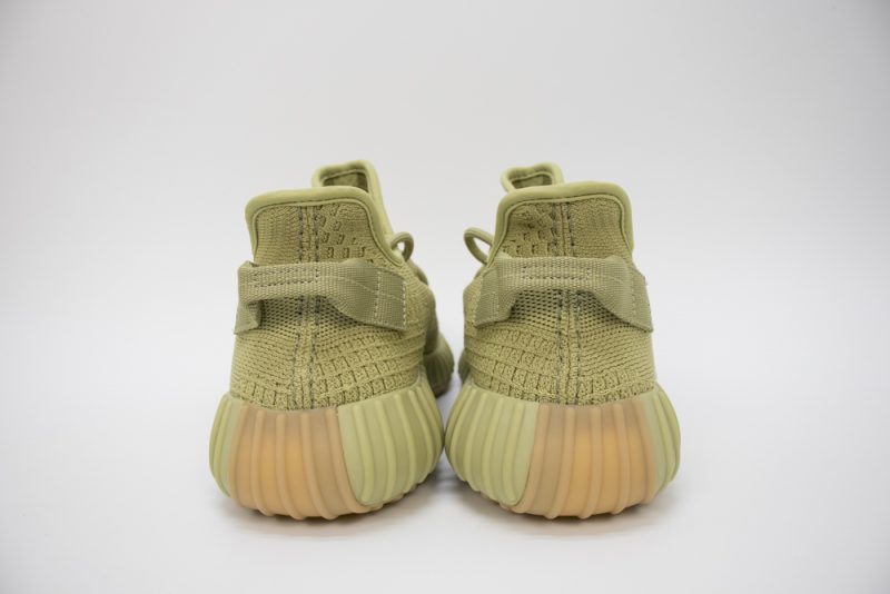 Yeezy 350 V2 Sulfur 7 800x534 1