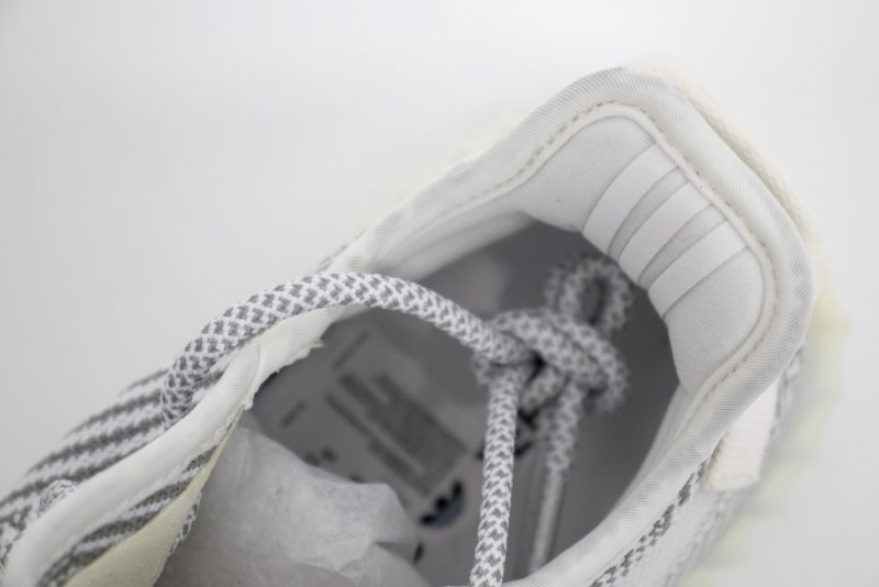 Yeezy 350 V2 White Static Reflective 10 800x534 1