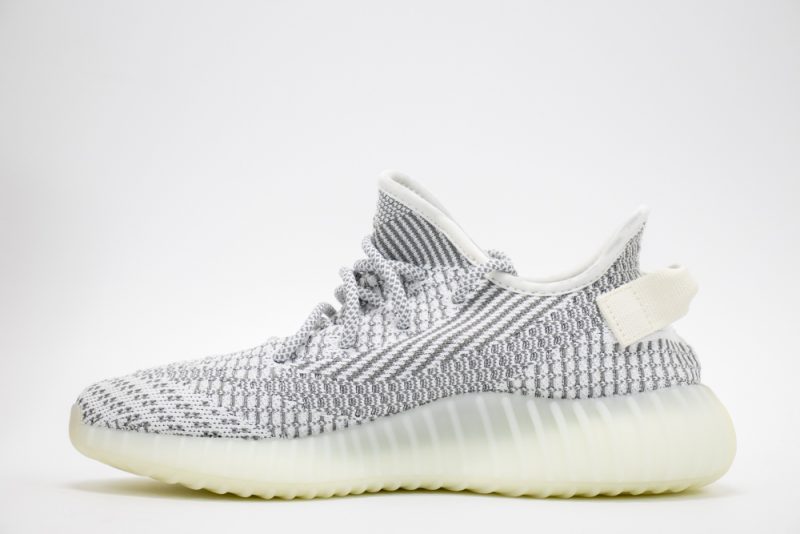 Yeezy 350 V2 White Static Reflective 4 800x534 1