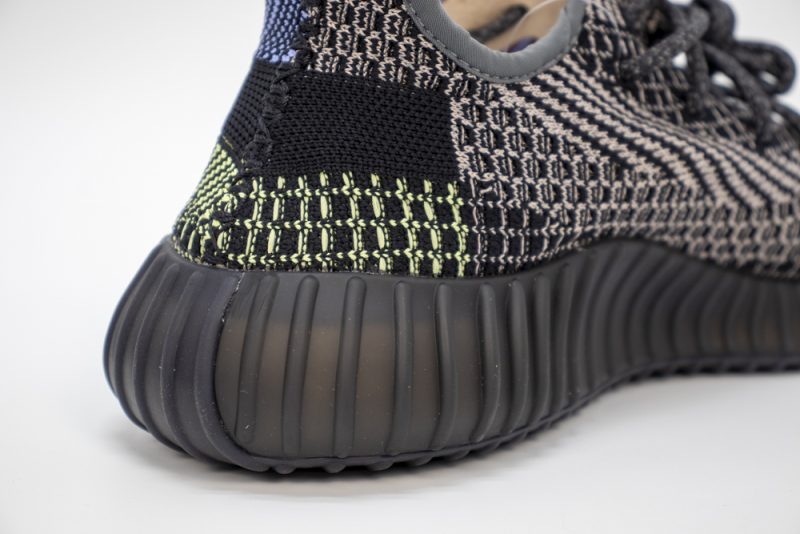Yeezy 350 V2 Yecheil 12 800x534 1