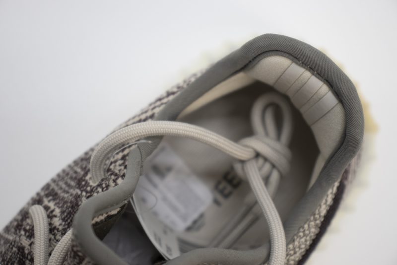 Yeezy 350 V2 Zyon 10 800x534 1