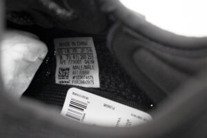 Yeezy Boost 350 V2 Black Non Reflective Reps10