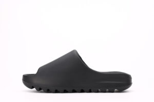 Yeezy Slides Onyx Reps Matte Upper1