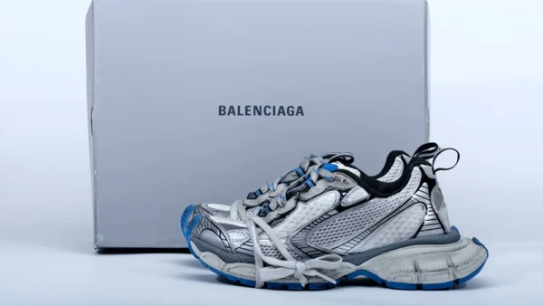 balenciaga 3xl white blue 9 1 1