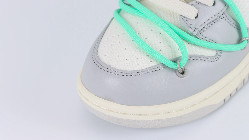 off white x dunk low lot 04 of 50 reps 3