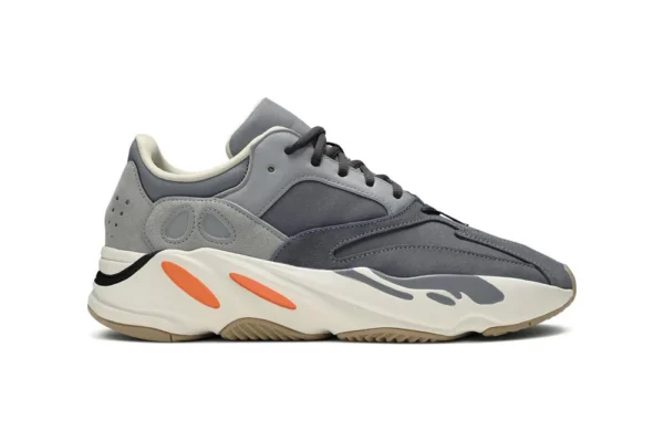 yeezy 700 10