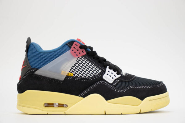 AIR JORDAN 4 RETRO SP 3